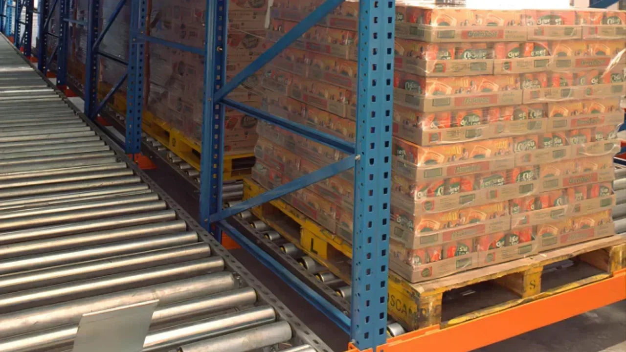 Pallet Flow Racking คืออะไร หลักการทำงาน โครงสร้าง และจุดเด่น – Hachiko ...