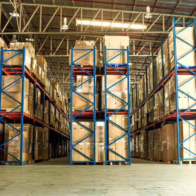 ชั้นวางของเหล็ก