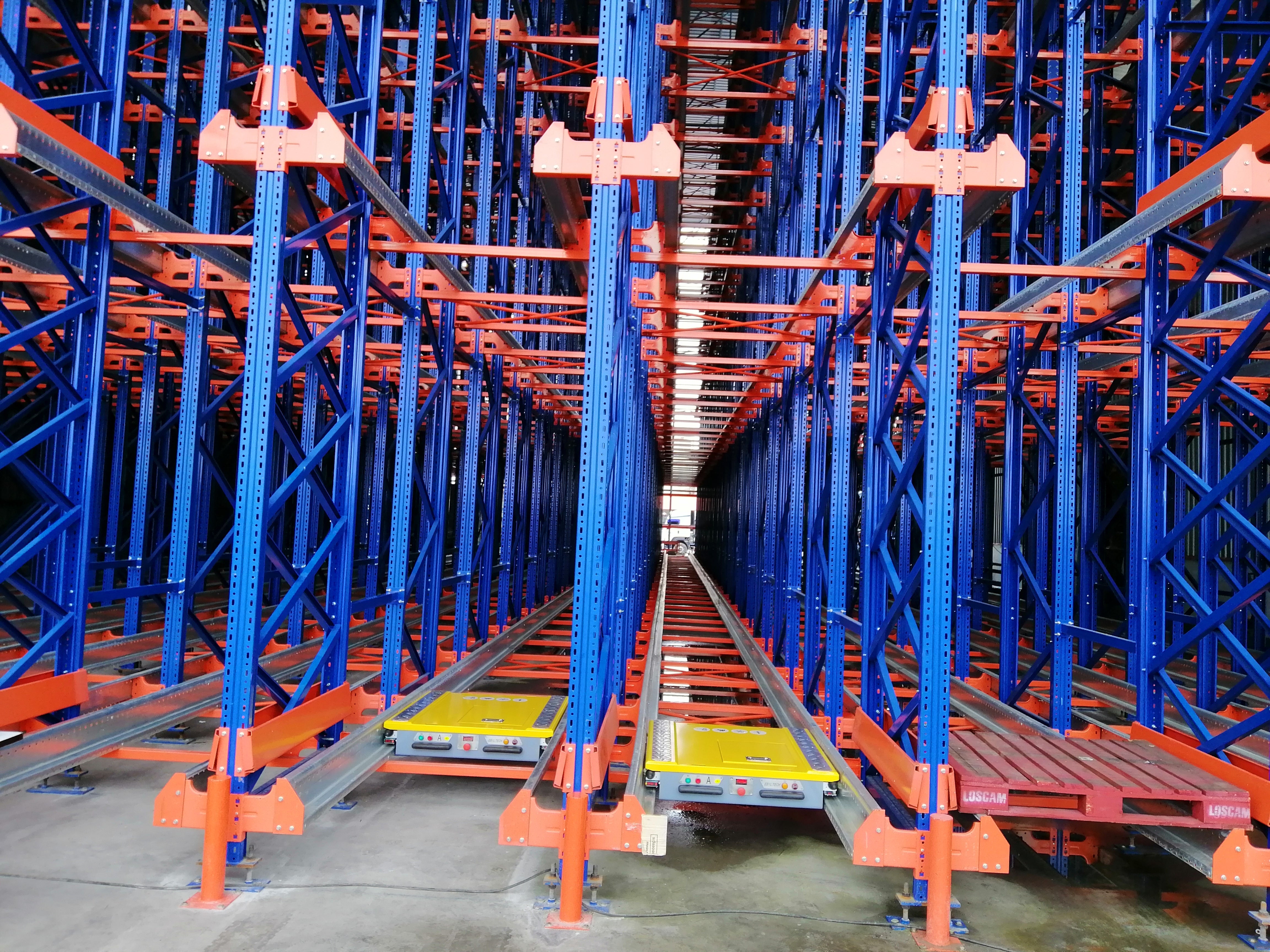 คลังสินค้าอัตโนมัติ